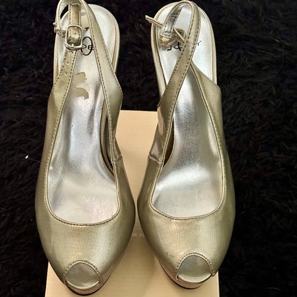 Chrome Heels 6 M - Picture 7 of 16